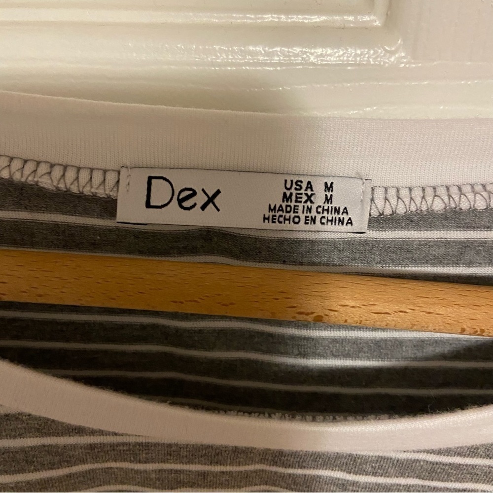 Dex Tie Front Bell Sleeve Grey And White Striped Crop Top Medium - Picture 8 of 15